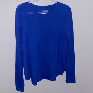 crew neck shirt